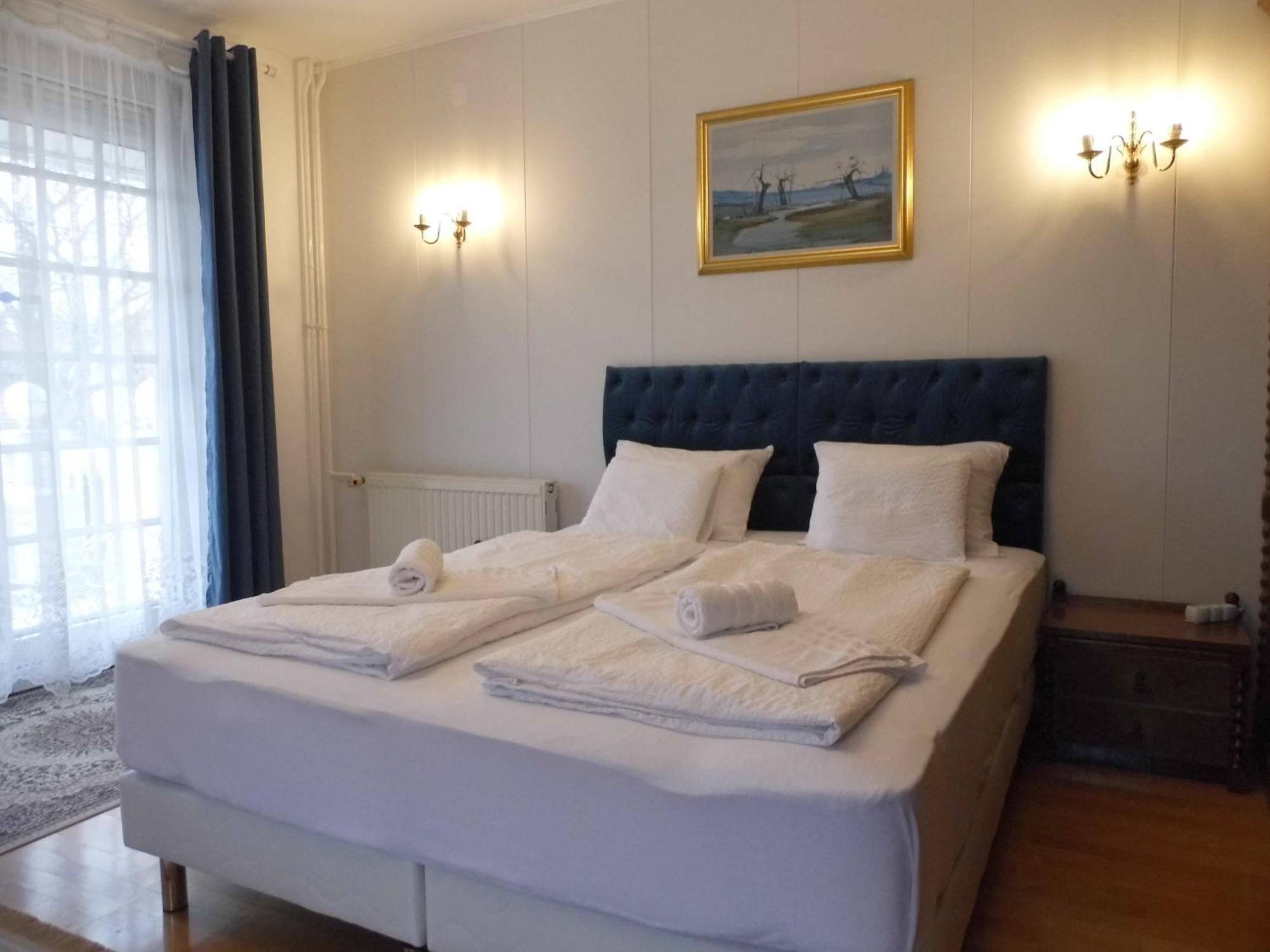 Millennium Villa Keszthely Quarto foto