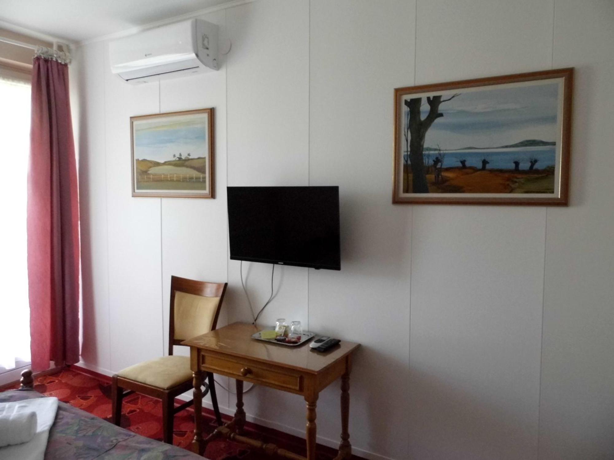 Millennium Villa Keszthely Quarto foto
