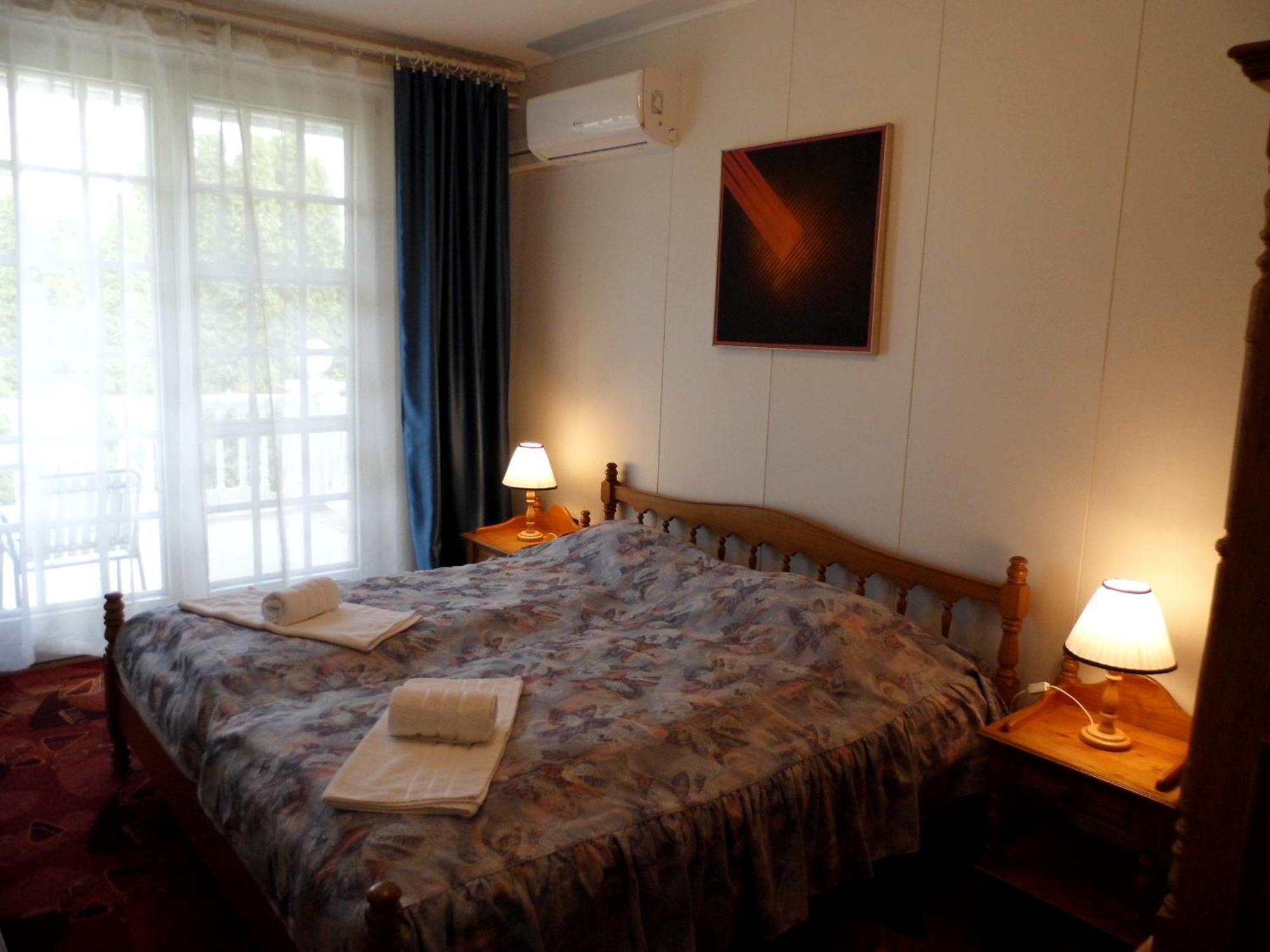 Millennium Villa Keszthely Quarto foto